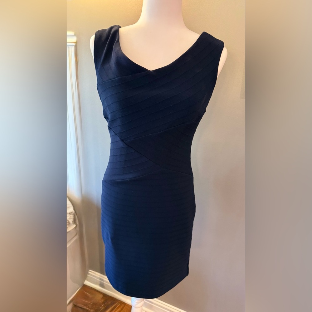 GUESS Elegant Navy Bodycon Dress Ribbed Size 8